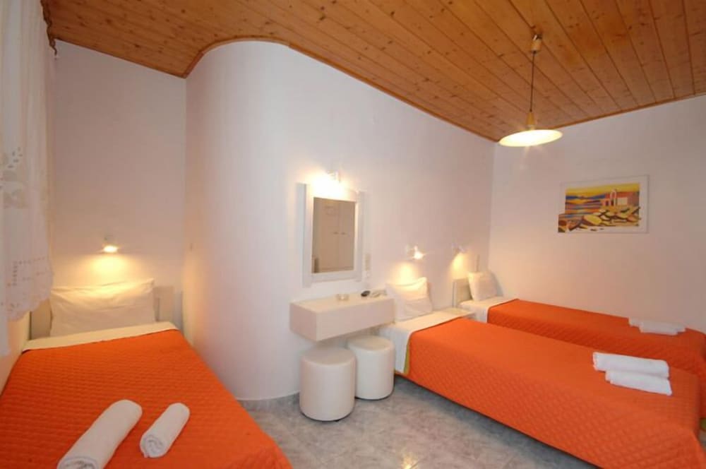 Milena Hotel 13/45