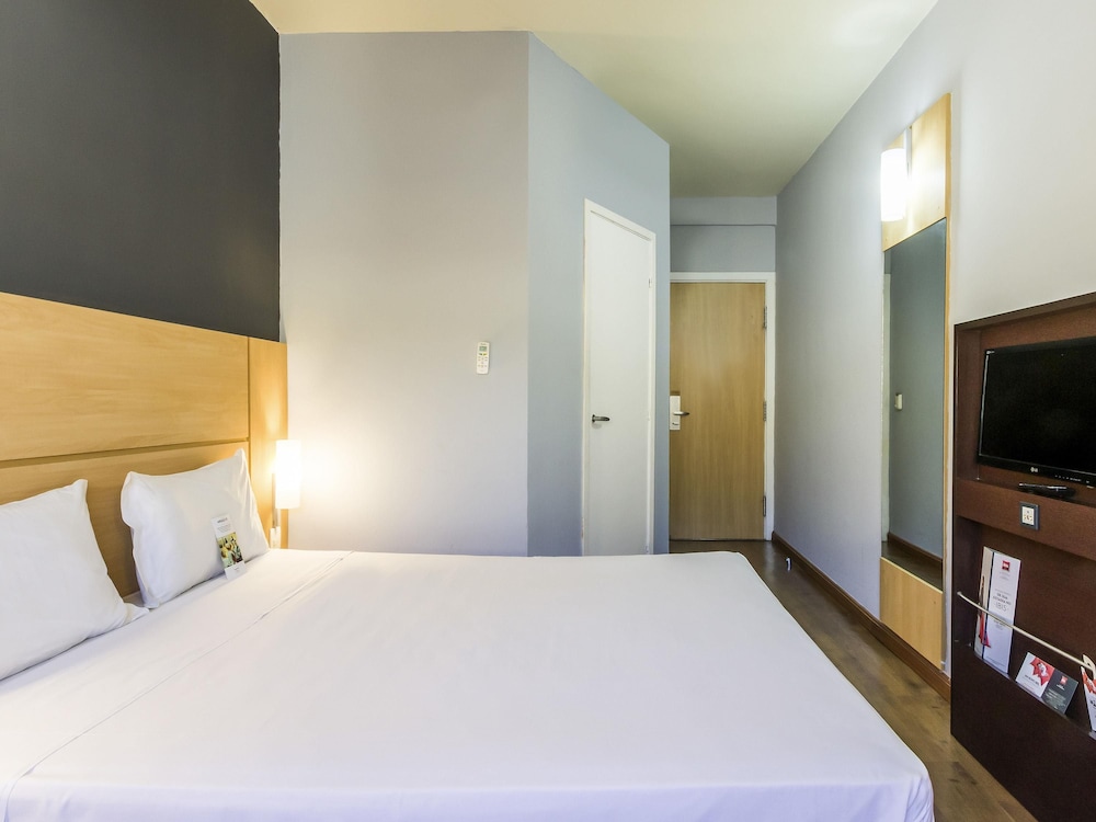 Ibis Barretos 12/50