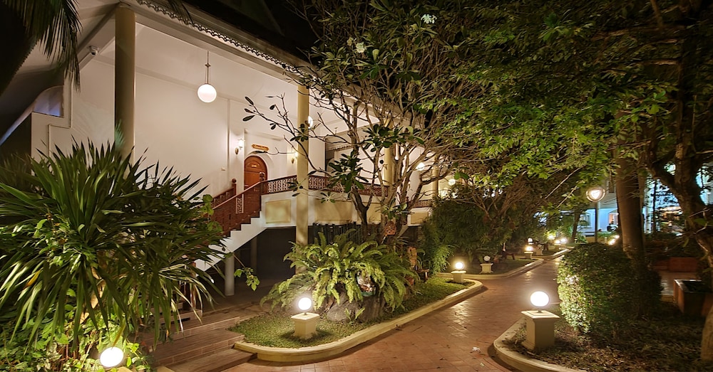 Phuphaphung Resort 46/50