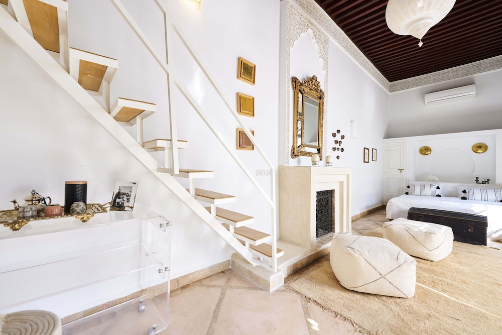 Riad Rafaele 11/74
