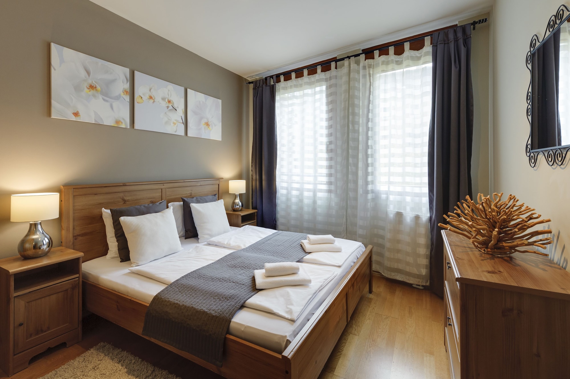 2 BEDROOMS, APARTMENT