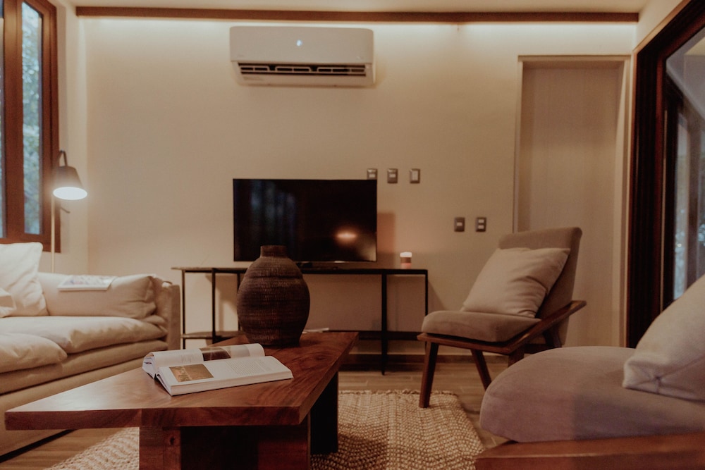Kuyen Boutique Hotel 36/50
