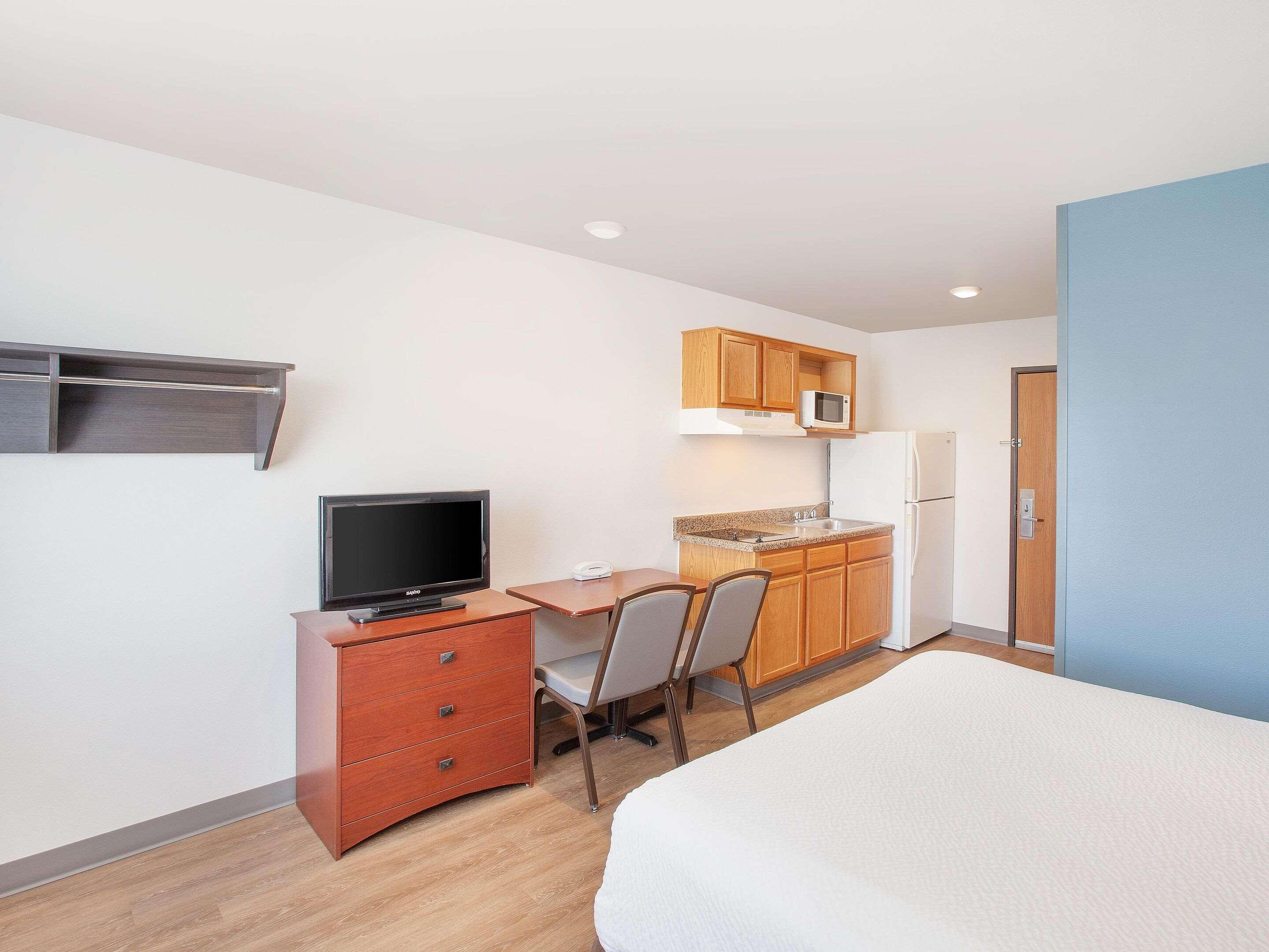 WoodSpring Suites Bentonville 23/38