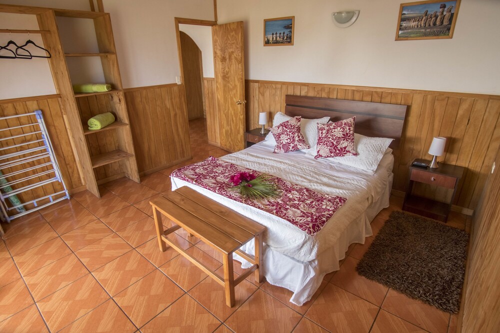 Hotel Y Cabanas Henua Iti 8/50