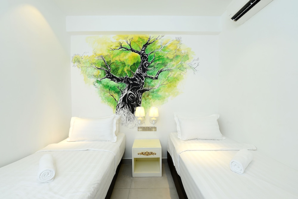 Hotel De Art Usj 21 22/35