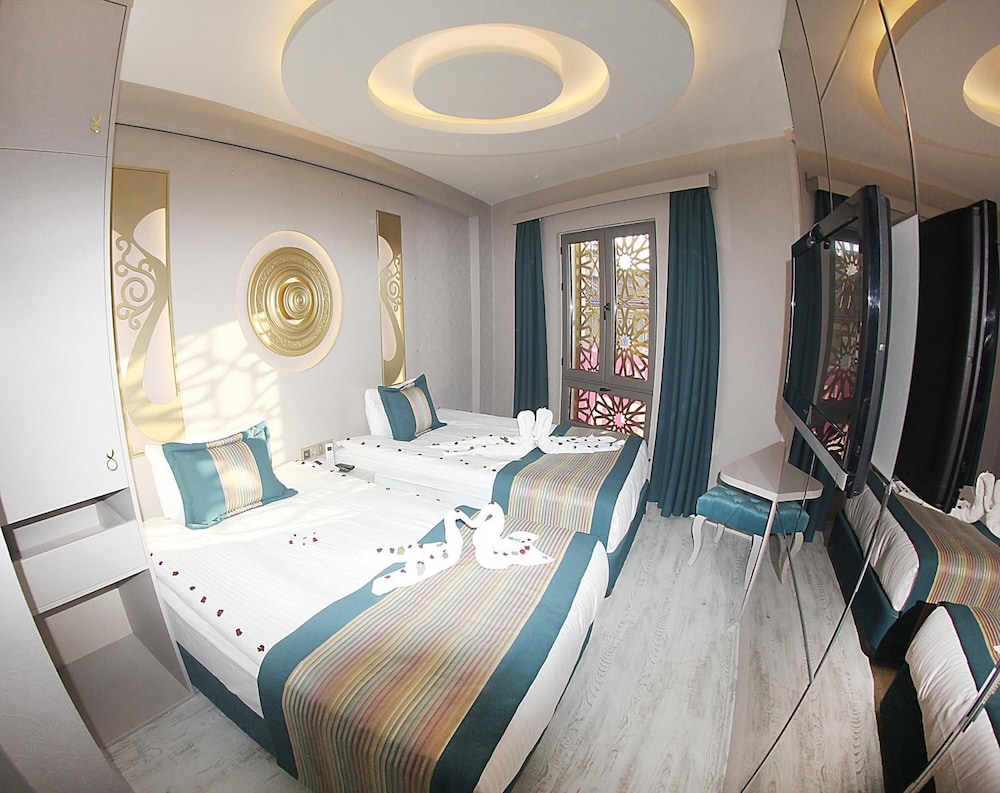 Nun Otel 19/50