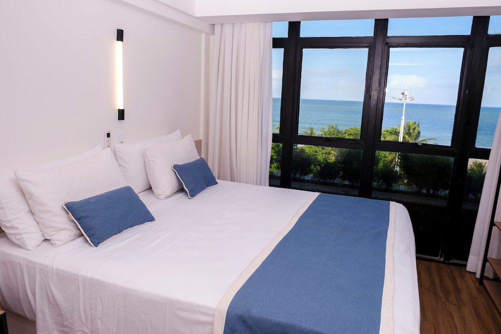 DELUXE, DOUBLE BED