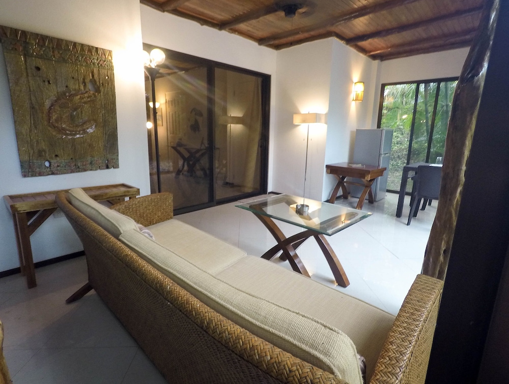 Lodge Margouillat 12/50