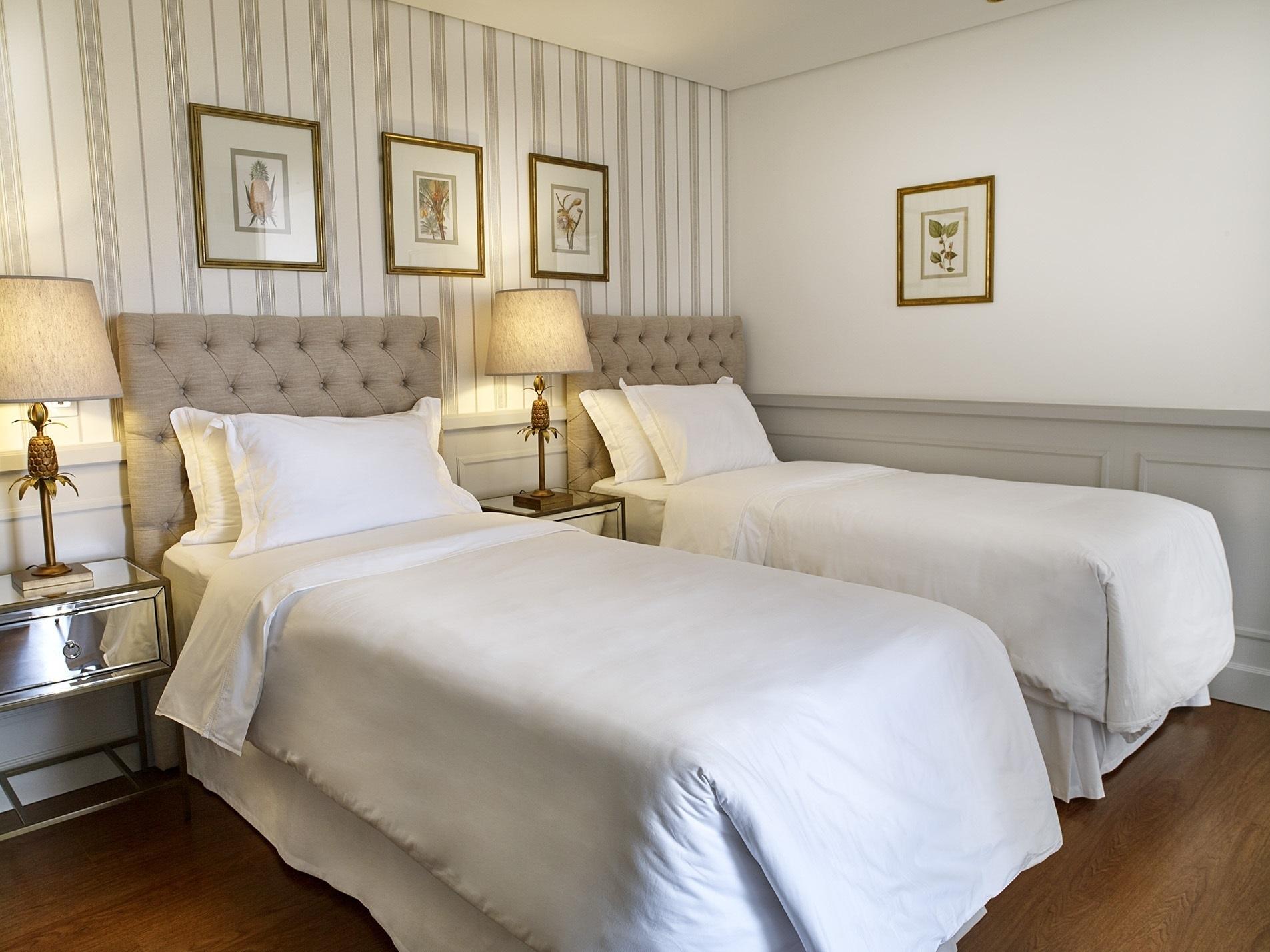 Prestige, Suite