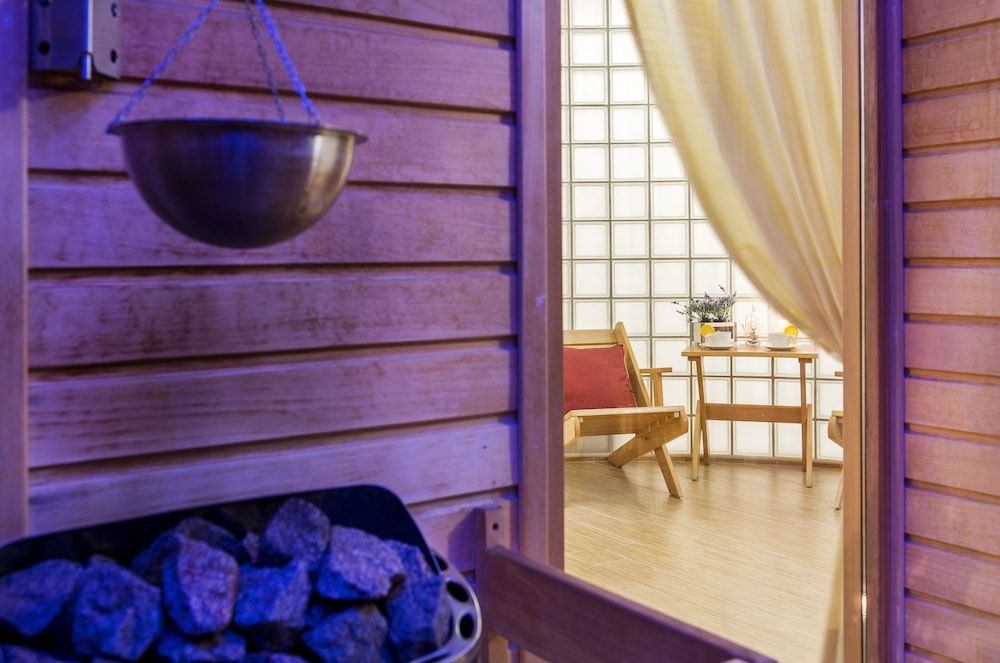 Boutique Hotel Seven Days 24/50