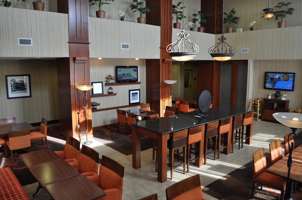 Hampton Inn Suites Exmore Eastern Shore 32/42