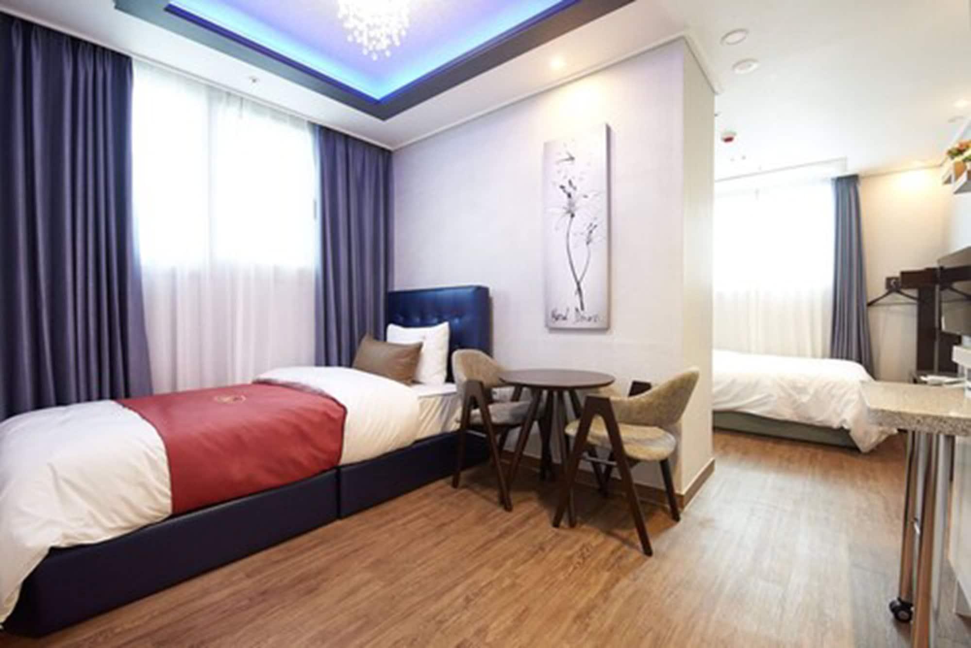 The Port Hotel Busan 11/55