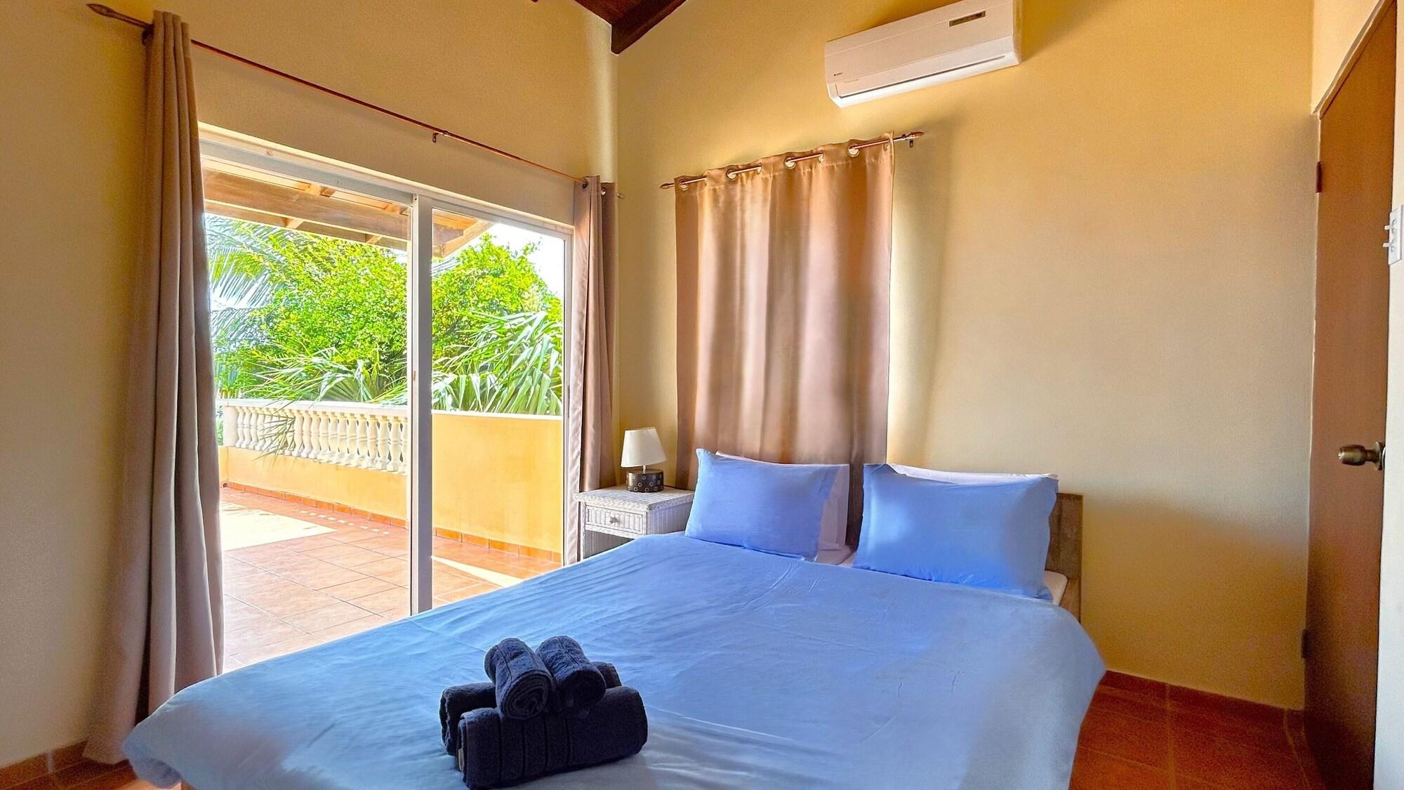 1 Bedroom, Apartment, Bay View