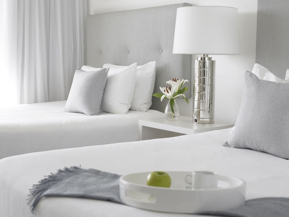 Grand Beach Hotel Bay Harbor 30/64