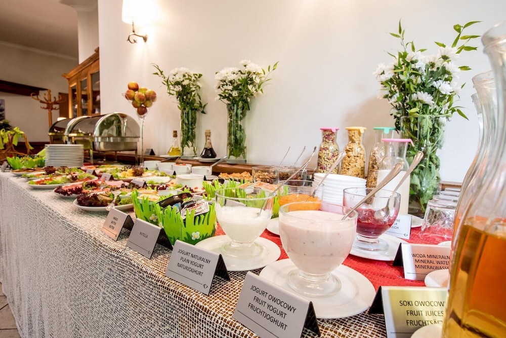 restaurant-cafeteria