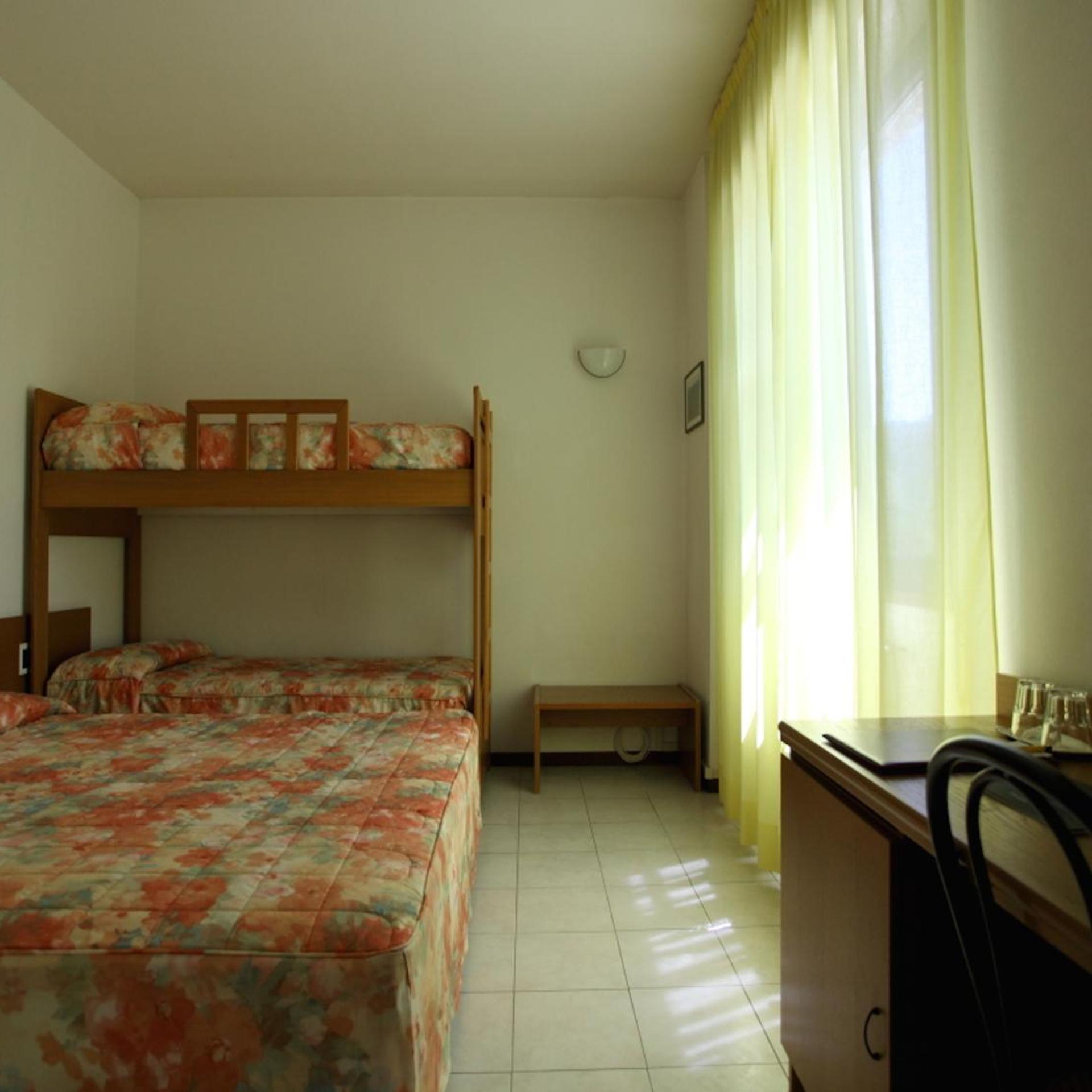Euro Hotel 4/50