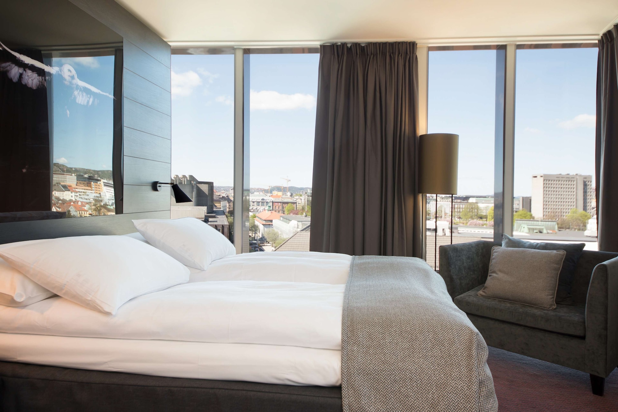 SUPERIOR, KING BED