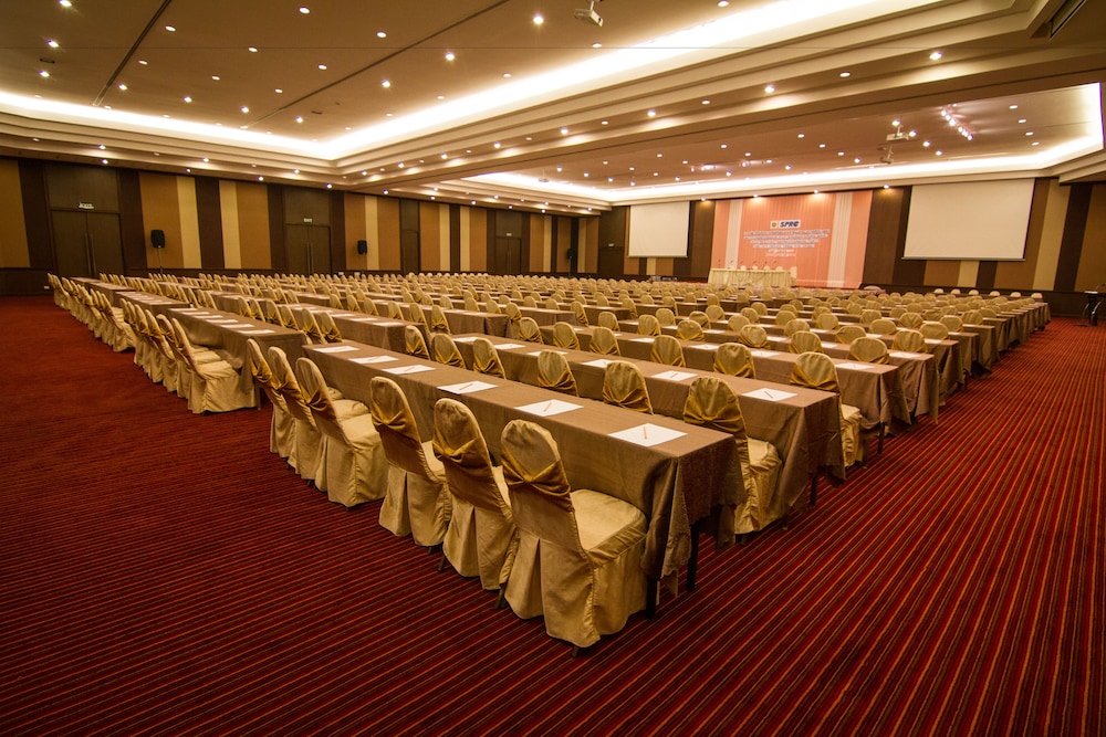 Golden City Rayong Hotel 59/69