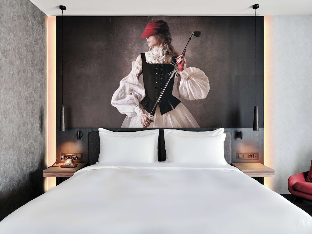 Radisson RED Hotel & Radisson RED Apartments, Krakow 10/50
