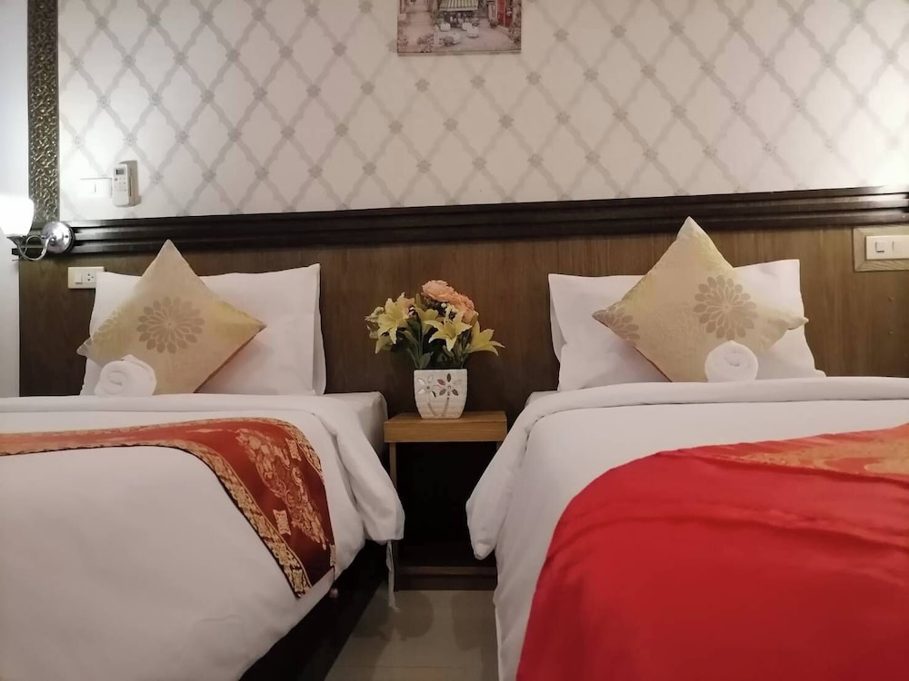 NJ PATONG HOTEL 17/53