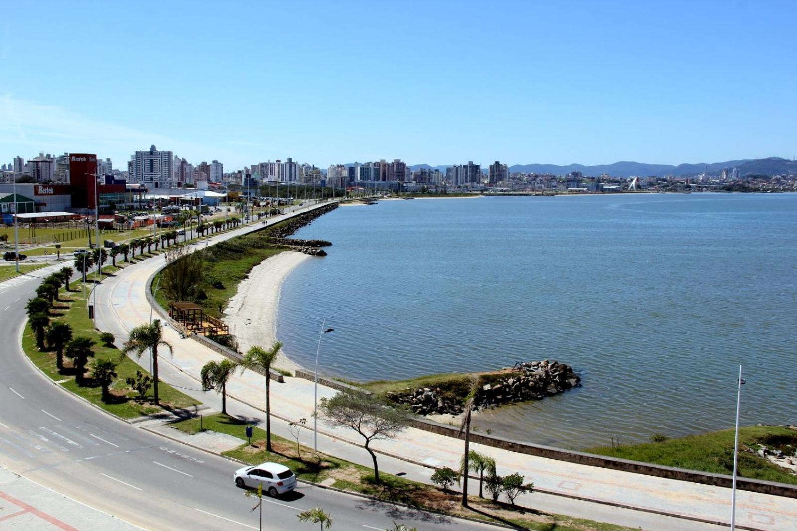 Praia Comprida Hotel 44/50