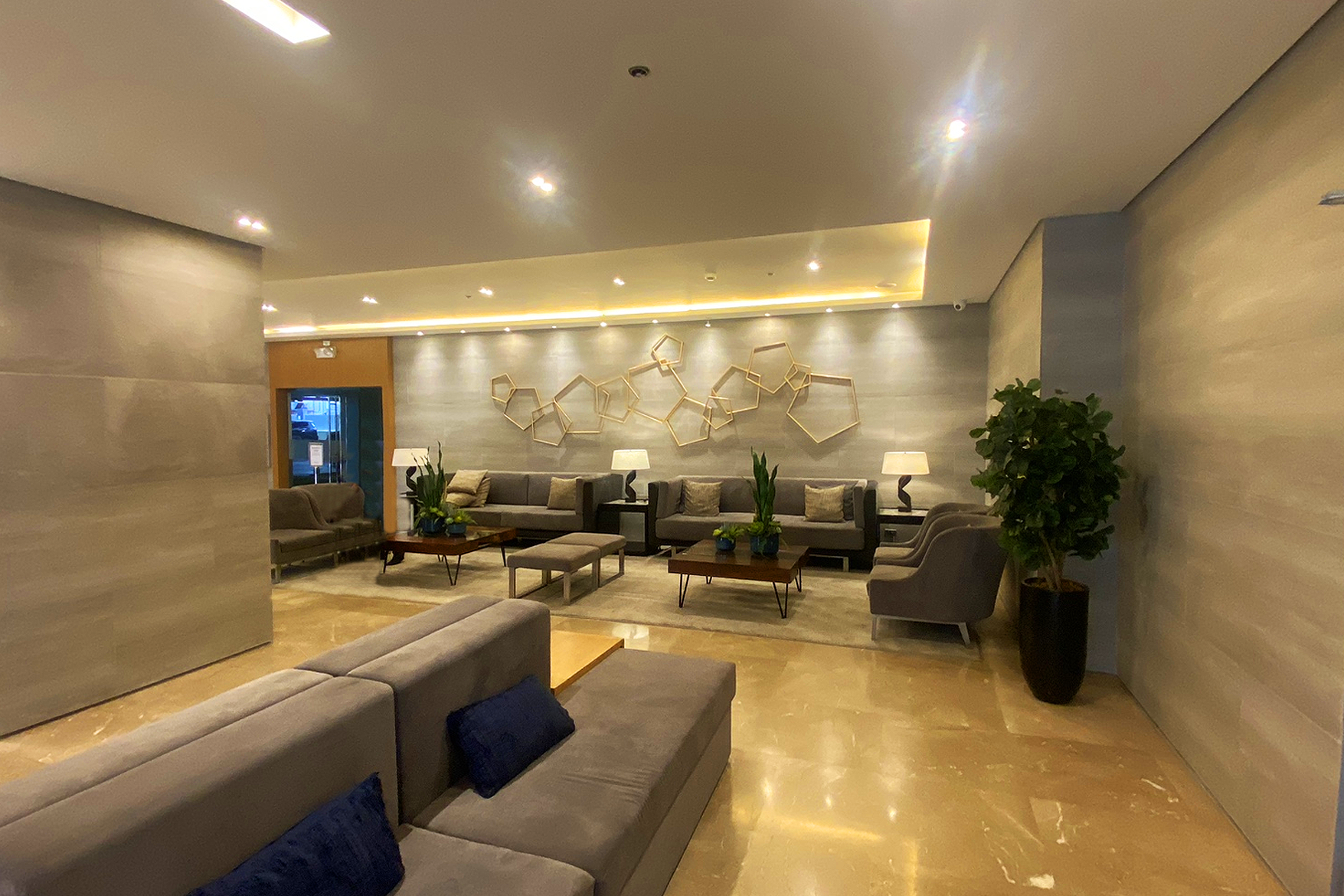 Homefort Stays at S Residences 18/25