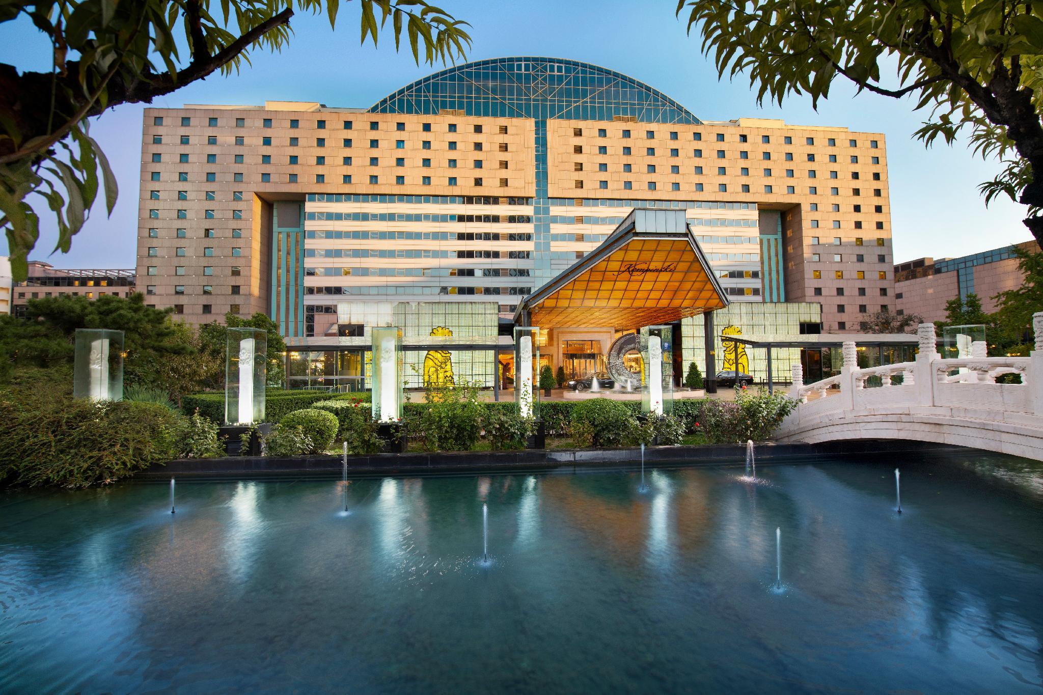 Kempinski Hotel Beijing Yansha centre
