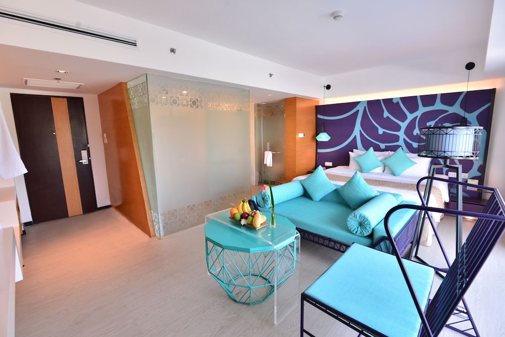 Hue Hotels Resorts Boracay 44/67