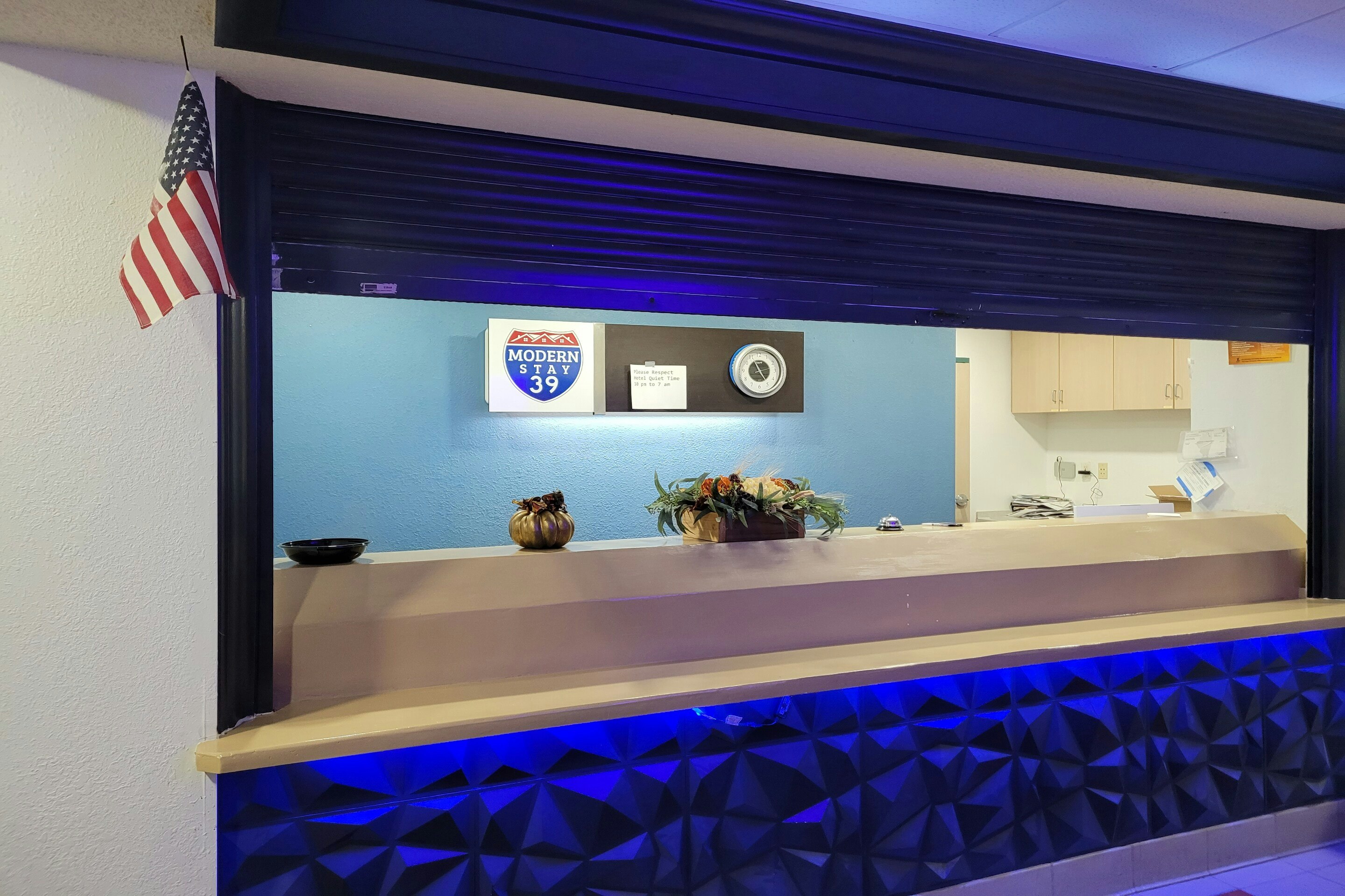 Modern Stay 39 Lakeview By OYO Minonk 7/50