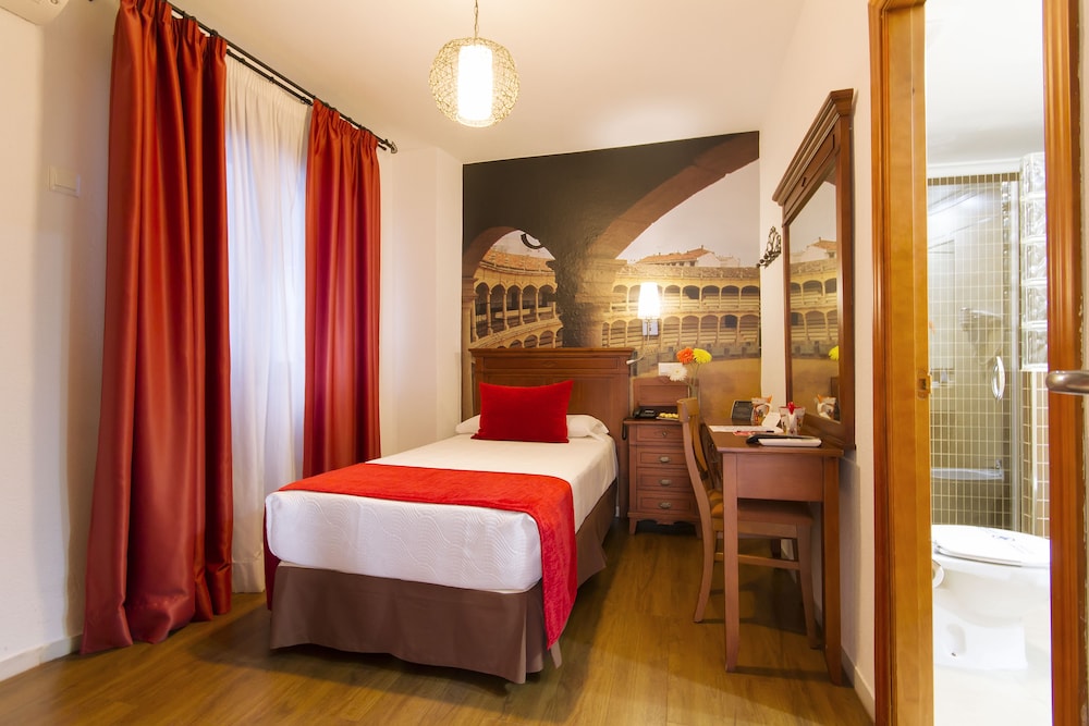 Hotel El Tajo and Spa 37/65