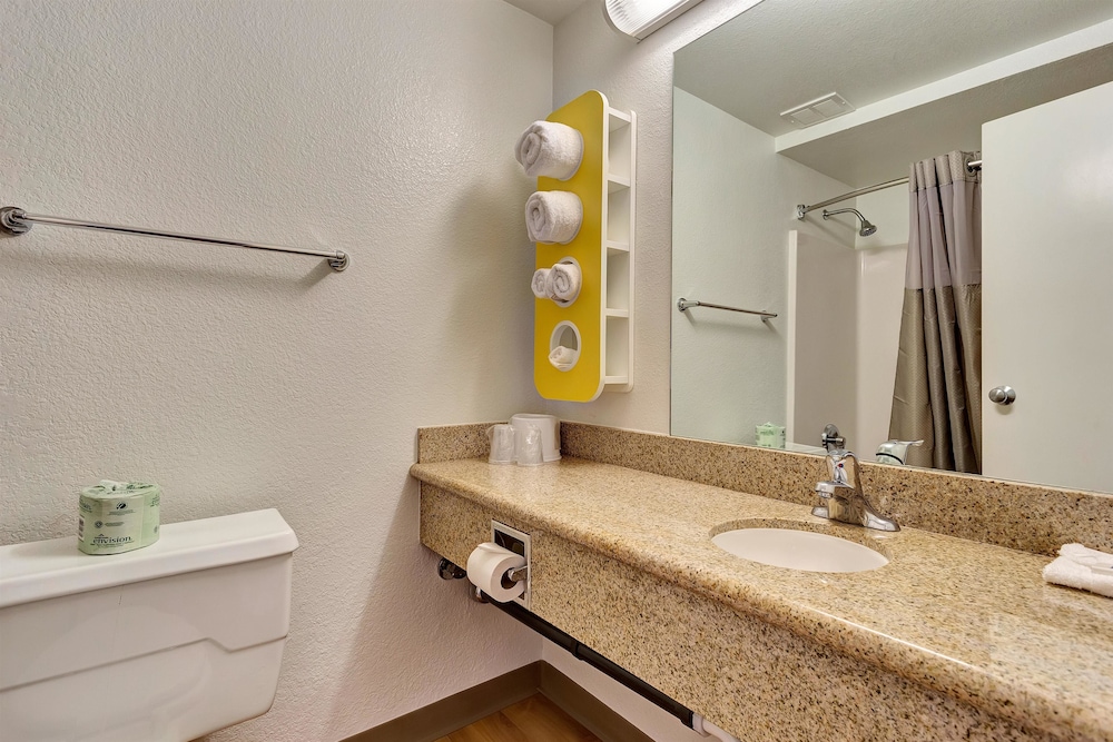 Motel6 Belmont, CA San Francisco Redwood City 34/61