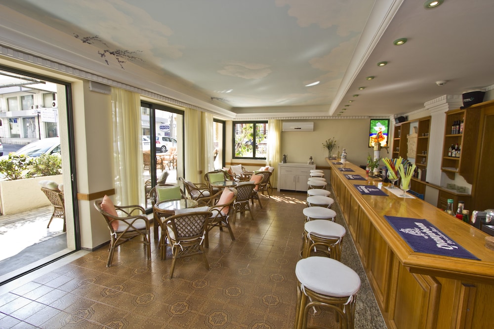 Nafsika Hotel 26/39