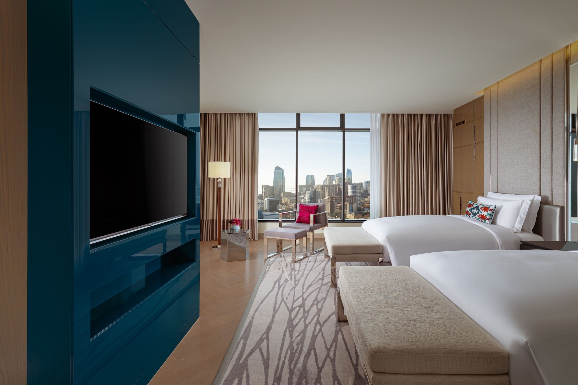 DELUXE ROOM 2 DOUBLE BED