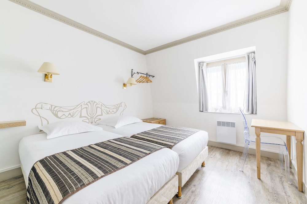 HOTEL KORNER MONTPARNASSE 13/50