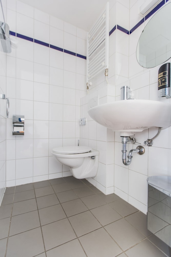 A&O Berlin Hauptbahnhof Hotel 41/45
