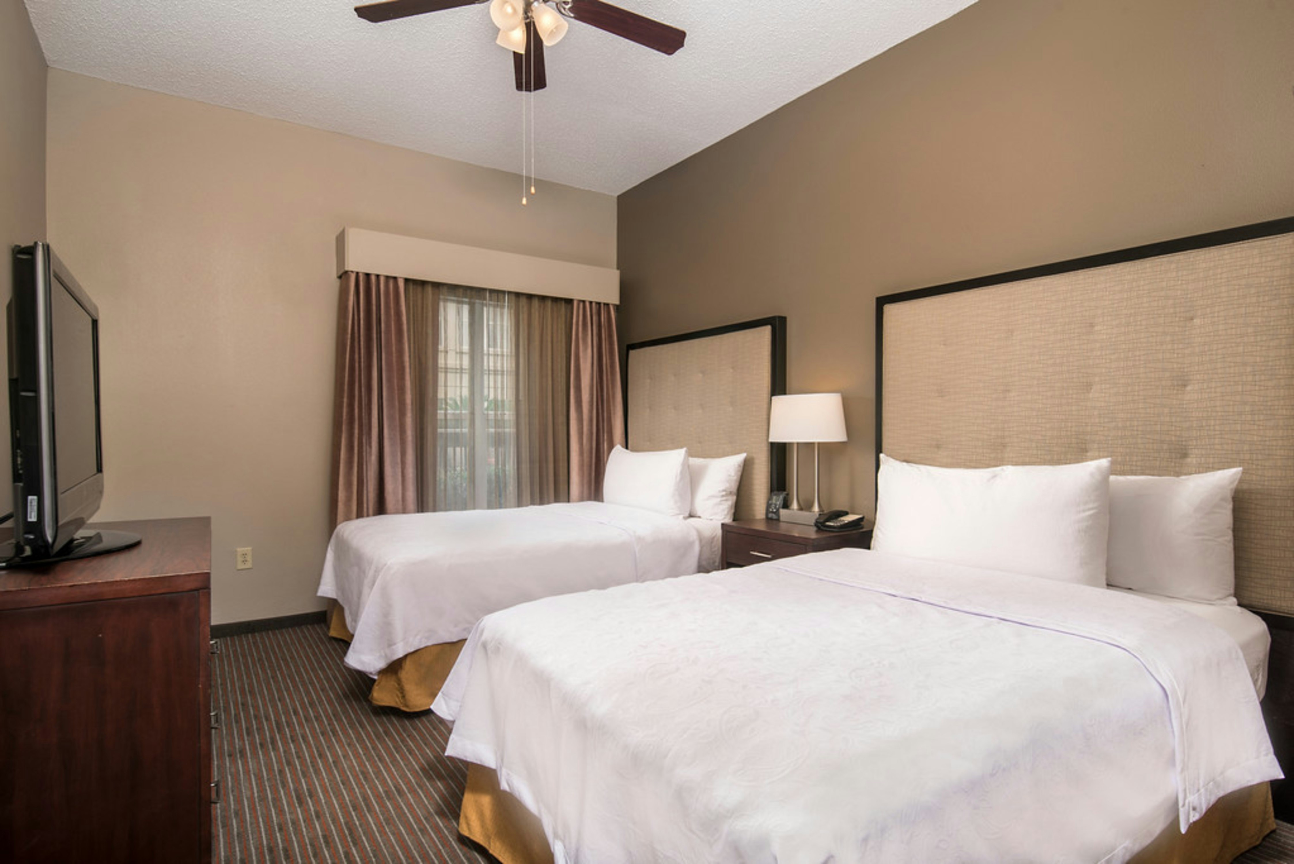 SUITE, 2 DOUBLE BEDS, ACCESSIBLE