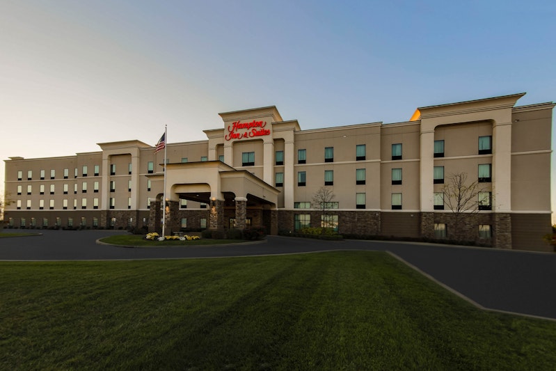 Hampton Inn Suites Wheeling the Highland 45/46