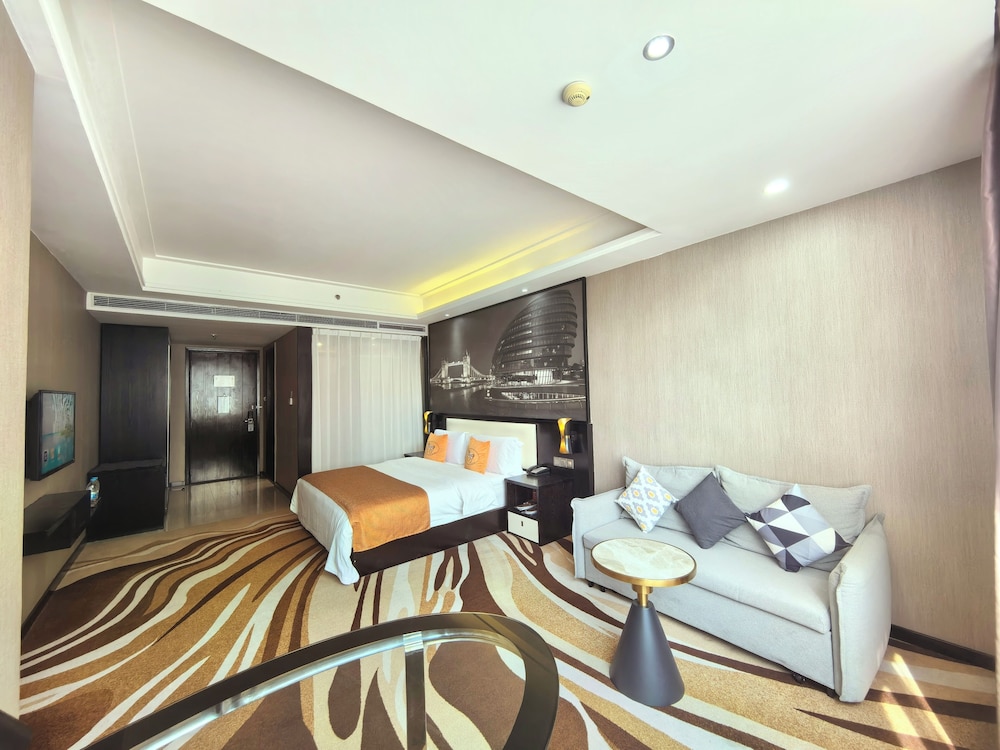 Business, King Bed