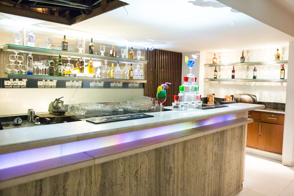 Hotel Hemaadri Grand 5/50