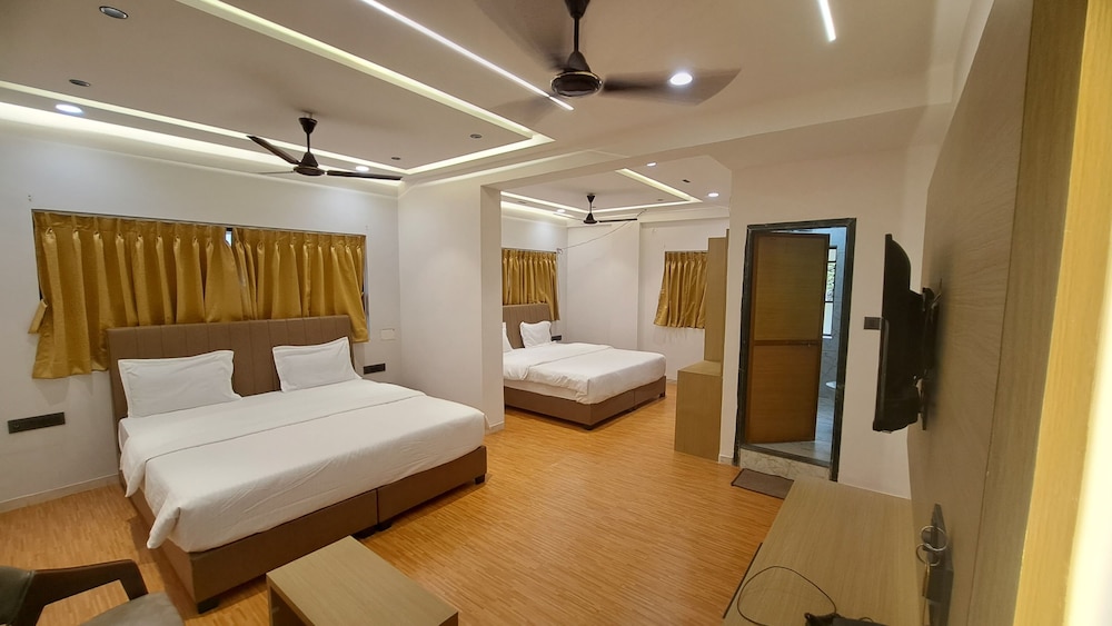 Hotel Dhruv Palace 15/47