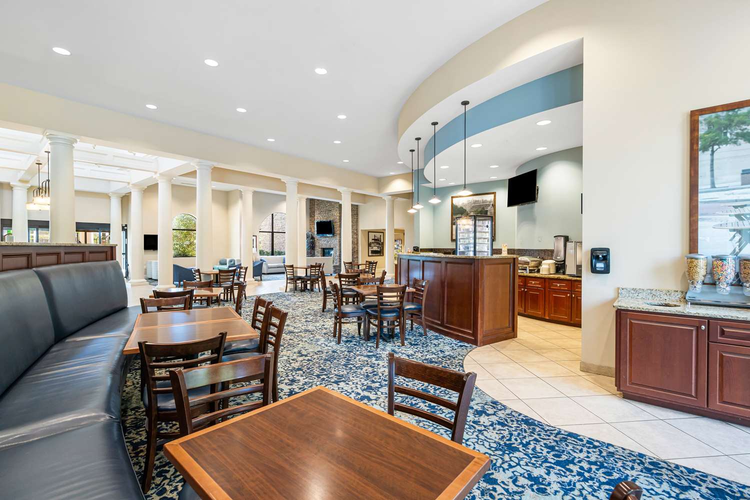 Best Western Plus Westgate Inn & Suites 14/19