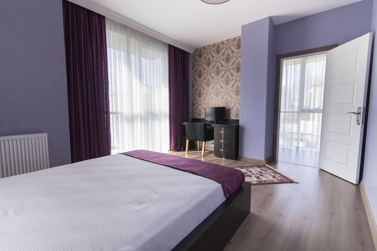 جناح ديلوكس بسرير كينج مع أريكة، Bossuite Hotel Maltepe 4/6