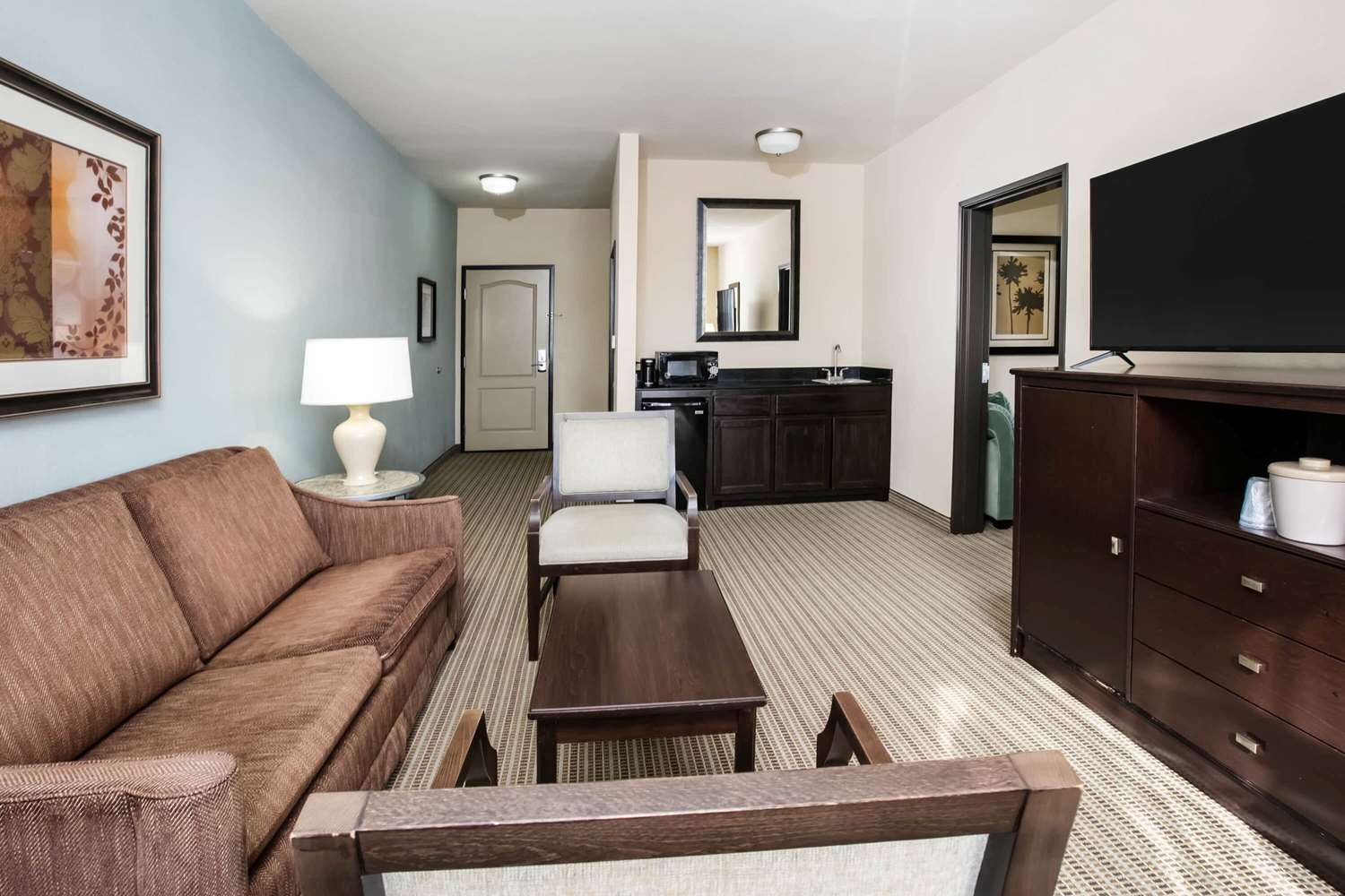 La Quinta Inn and Suites by Wyndham DFW Airport West - Euless 29/65