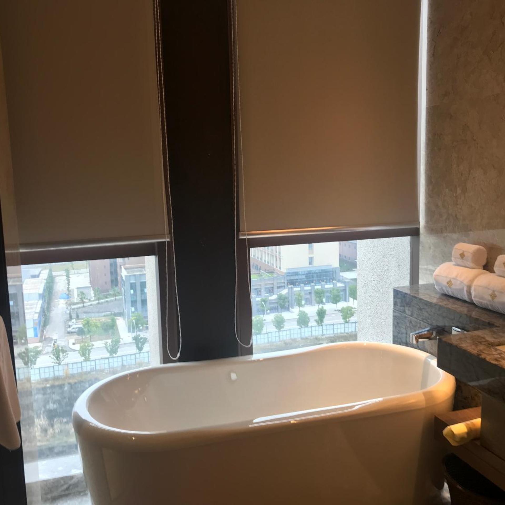 Jinling Hotel 61/65