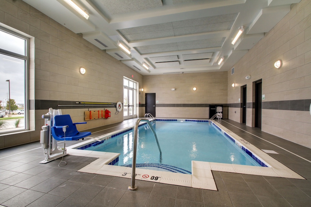 Holiday Inn Peoria At Grand Prairie 26/75