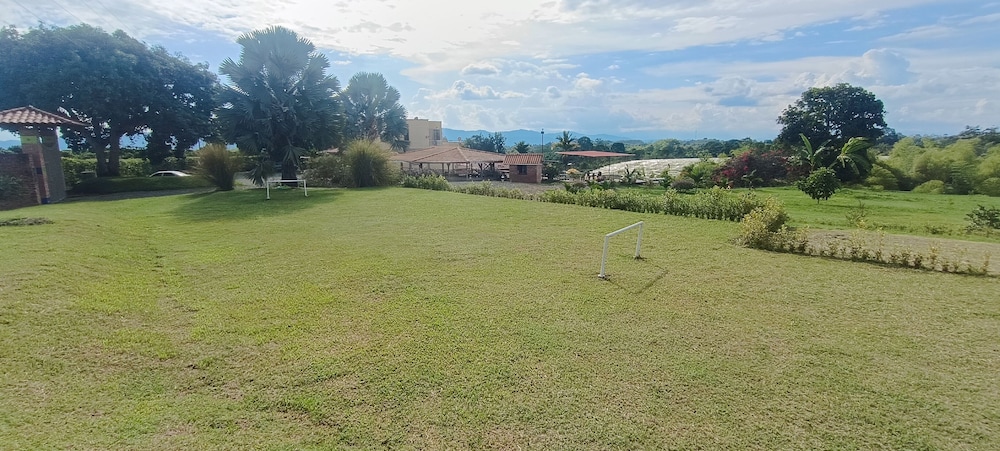 Hotel Bora Bora Campestre Los mangos 27/45