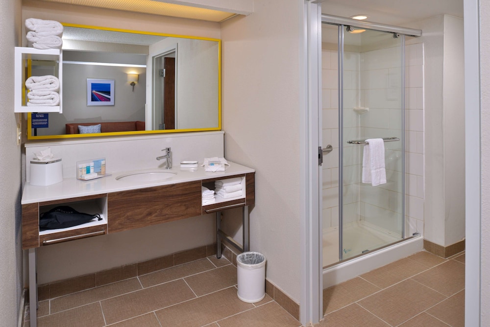 Hampton Inn Henderson 17/38