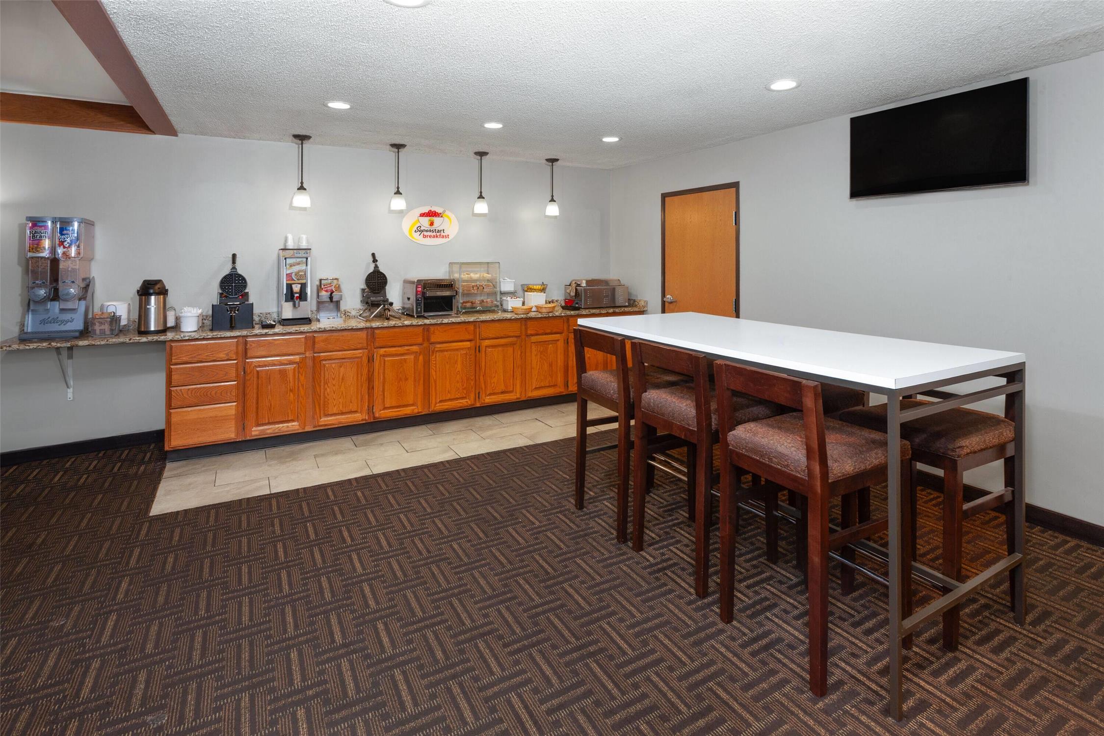 Super 8 By Wyndham Green Bay Near Stadium 22/28
