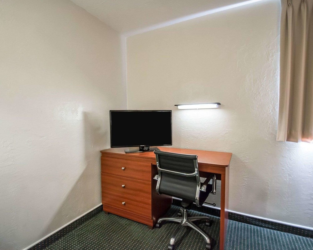 Suburban Studios Melbourne Airport 34/39