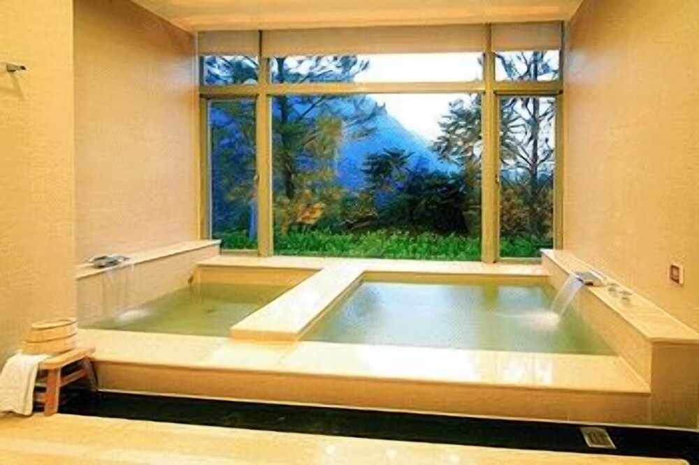 Cedarwood Villa 18/46